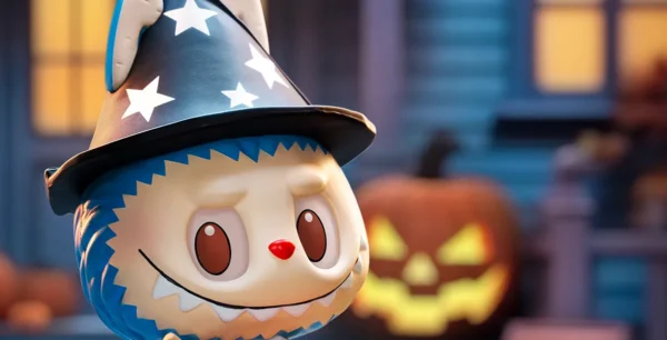 LABUBU Trick-or-Treater Figure